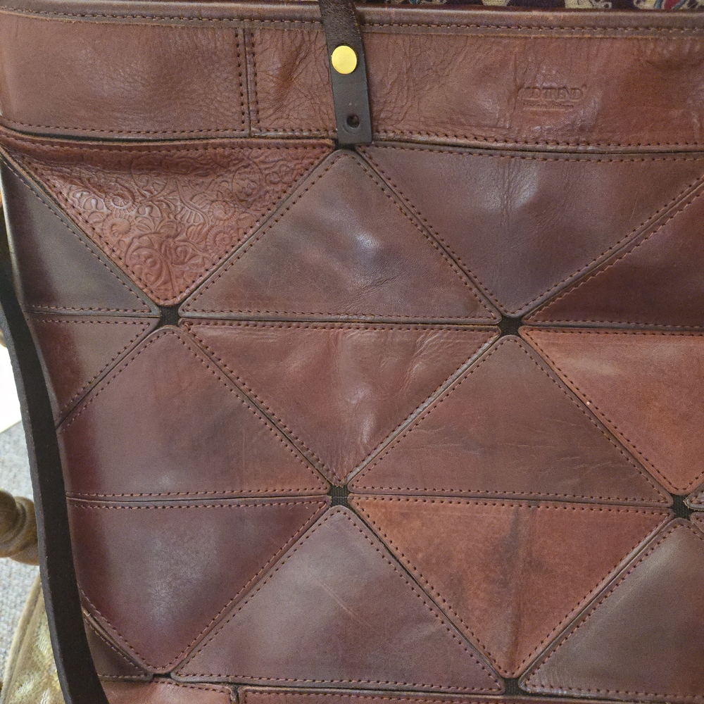 Old Trend Brown Leather Prism Tote With Missing Stud Rivet GUC - Picture 7 of 16
